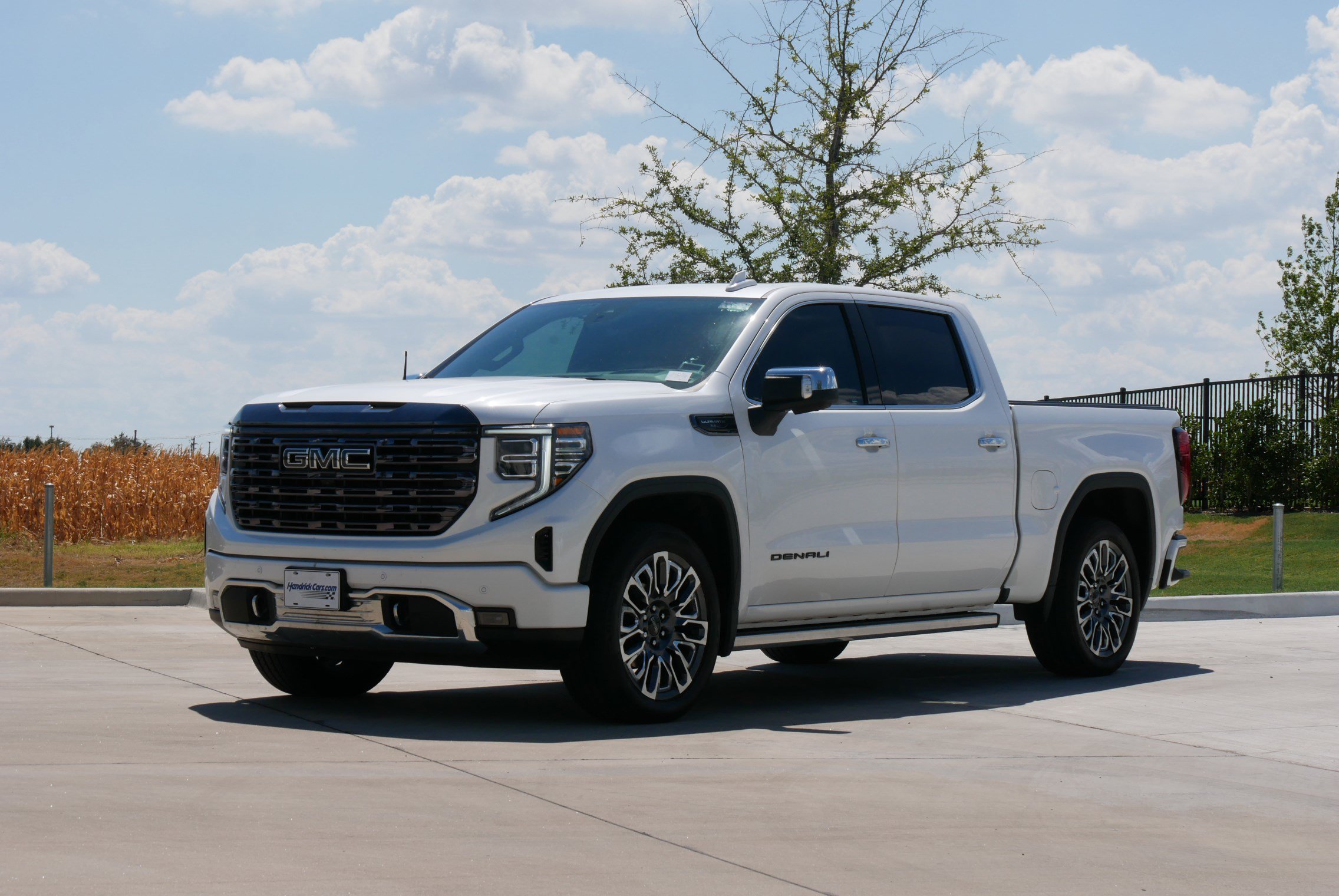 Used 2023 GMC Sierra 1500 Denali Ultimate AWD/4WD image 5