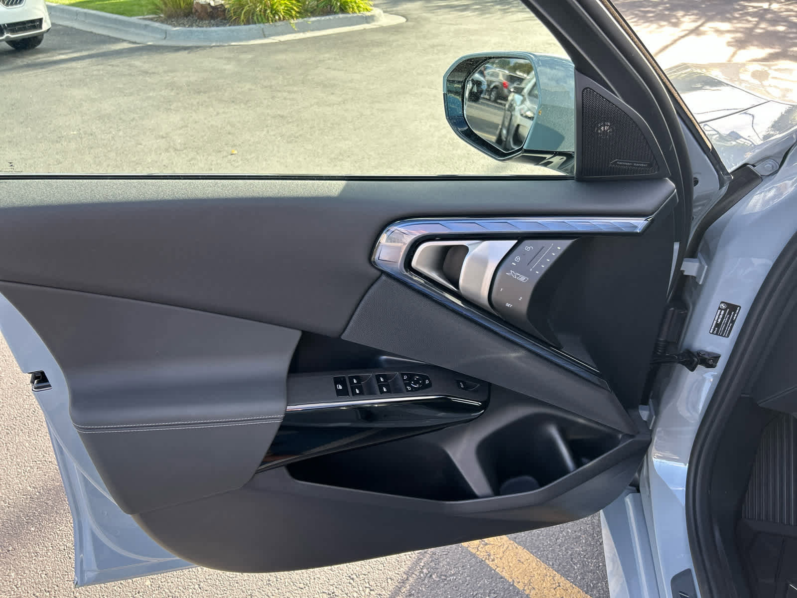 Used 2026 BMW X3 xDrive30 w/ Premium Package image 26