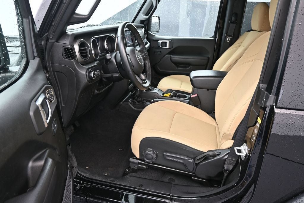 Used 2022 Jeep Wrangler Sport AWD/4WD image 16