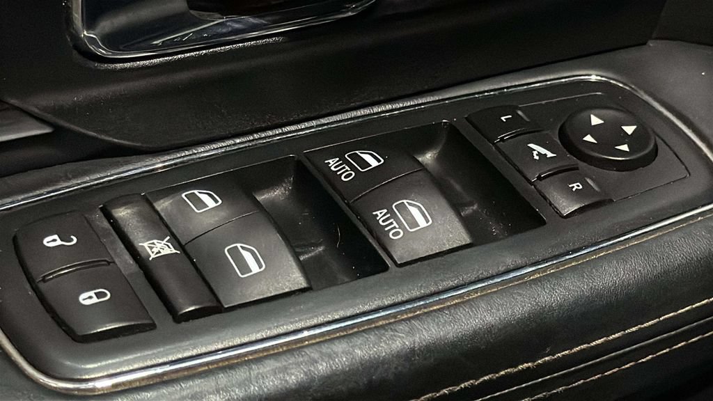 Used 2016 RAM 1500 Limited AWD/4WD image 17