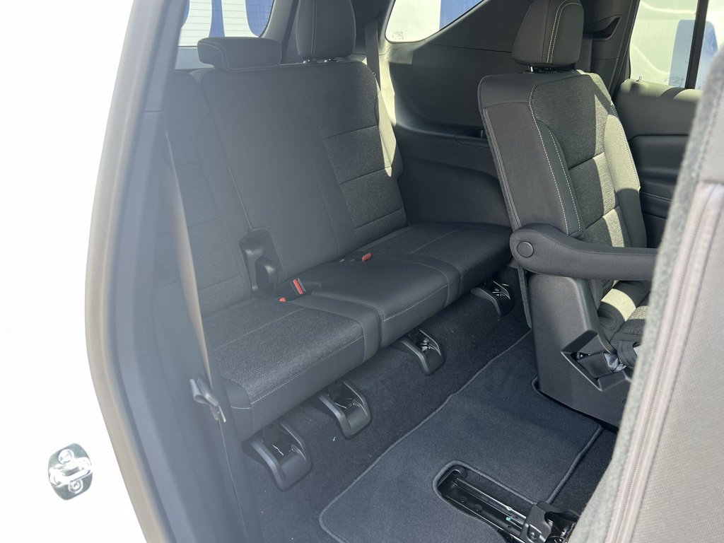 New 2025 Chevrolet Traverse LT image 32