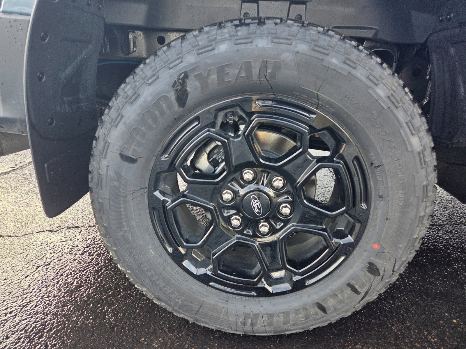 New 2025 Ford Ranger Lariat w/ FX4 Off-Road Package image 29