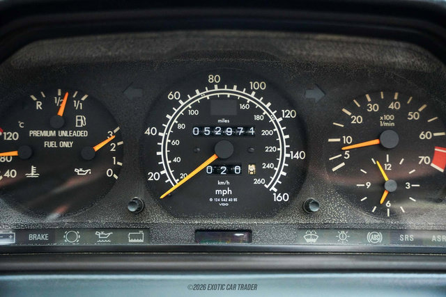 Used 1995 Mercedes-Benz E 320 Convertible image 48