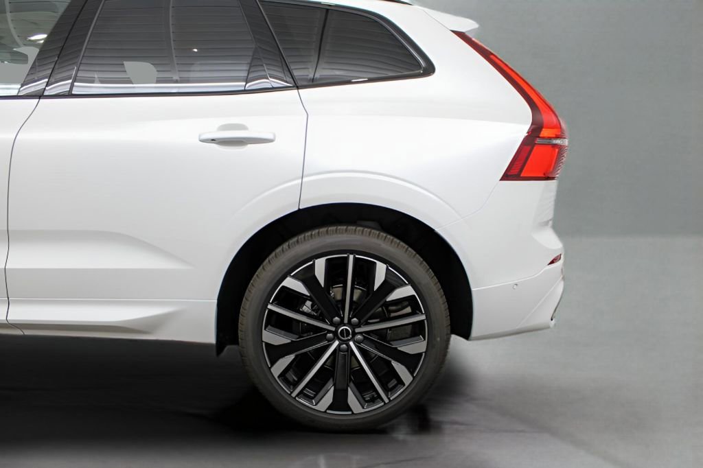 New 2026 Volvo XC60 B5 Ultra w/ Protection Package Premier AWD/4WD image 35