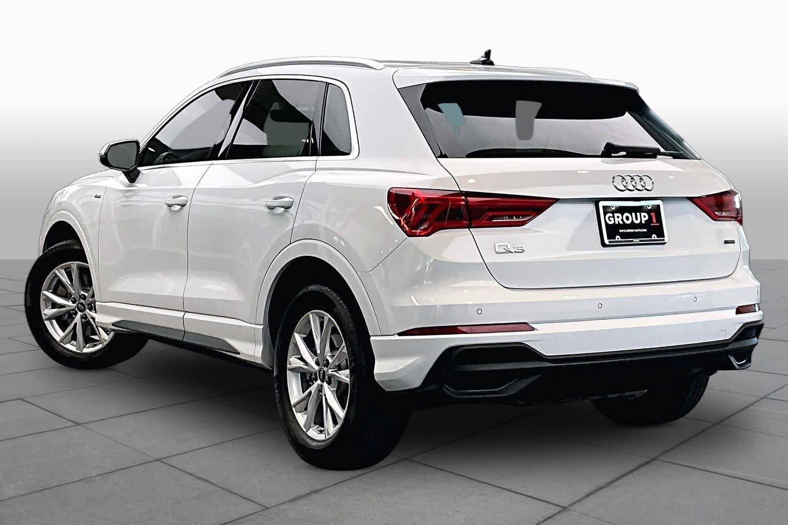 Used 2024 Audi Q3 2.0T Premium w/ Convenience Package AWD/4WD image 12