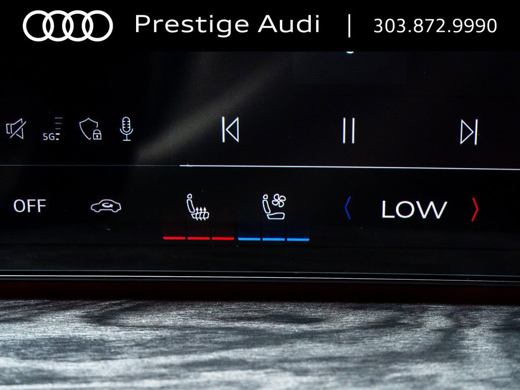 Used 2025 Audi Q5 Premium Plus w/ Premium Plus AWD/4WD image 18