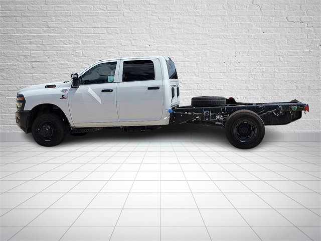 New 2026 RAM 3500 Tradesman image 2