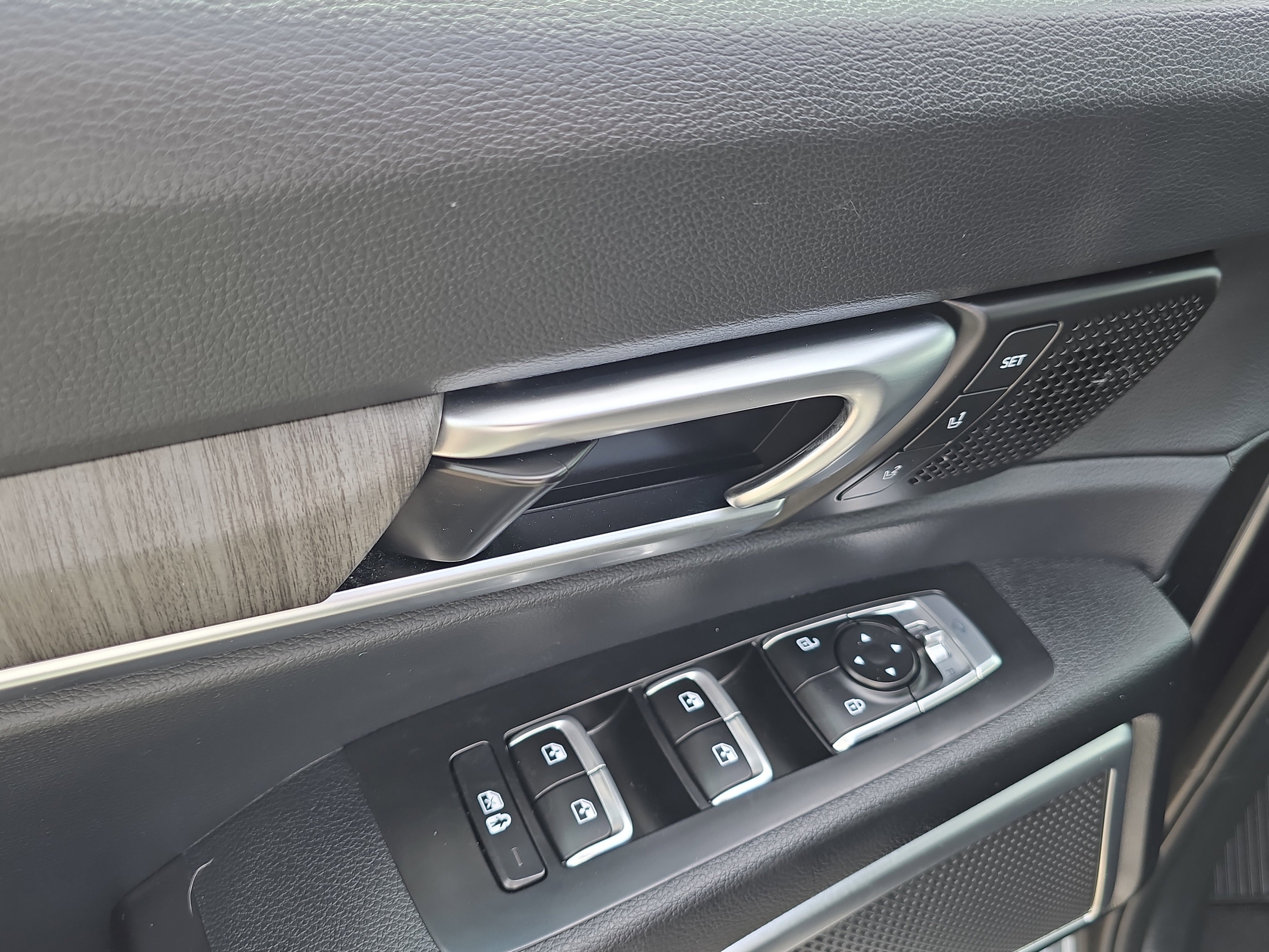 Certified 2024 Kia Telluride SX image 20