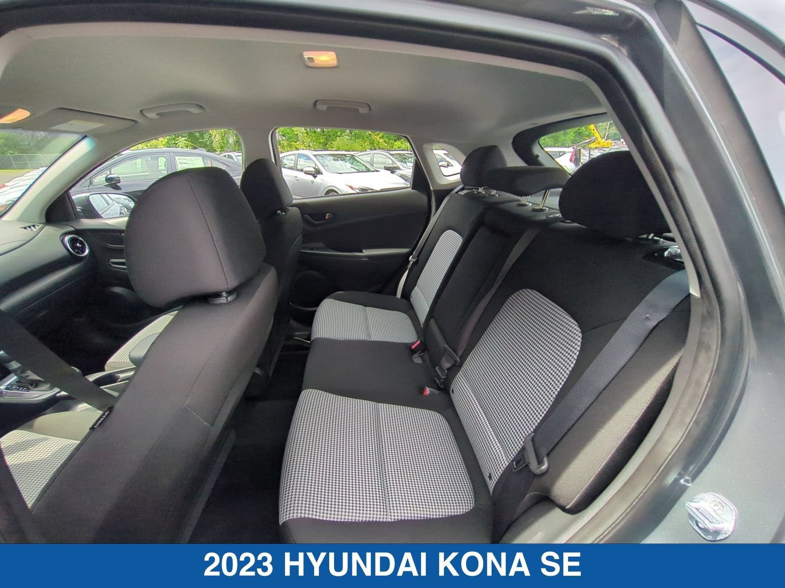 Used 2023 Hyundai Kona SE w/ Cargo Package AWD/4WD image 29