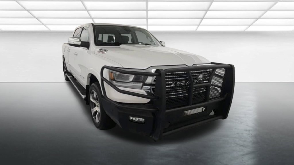 Used 2020 RAM 1500 Laramie AWD/4WD image 2