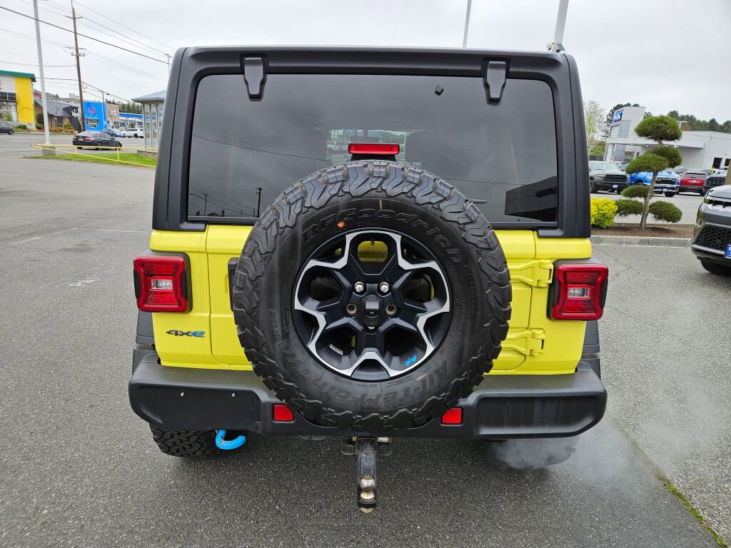 Used 2023 Jeep Wrangler Unlimited Rubicon 4xe w/ Cold Weather Group AWD/4WD image 4
