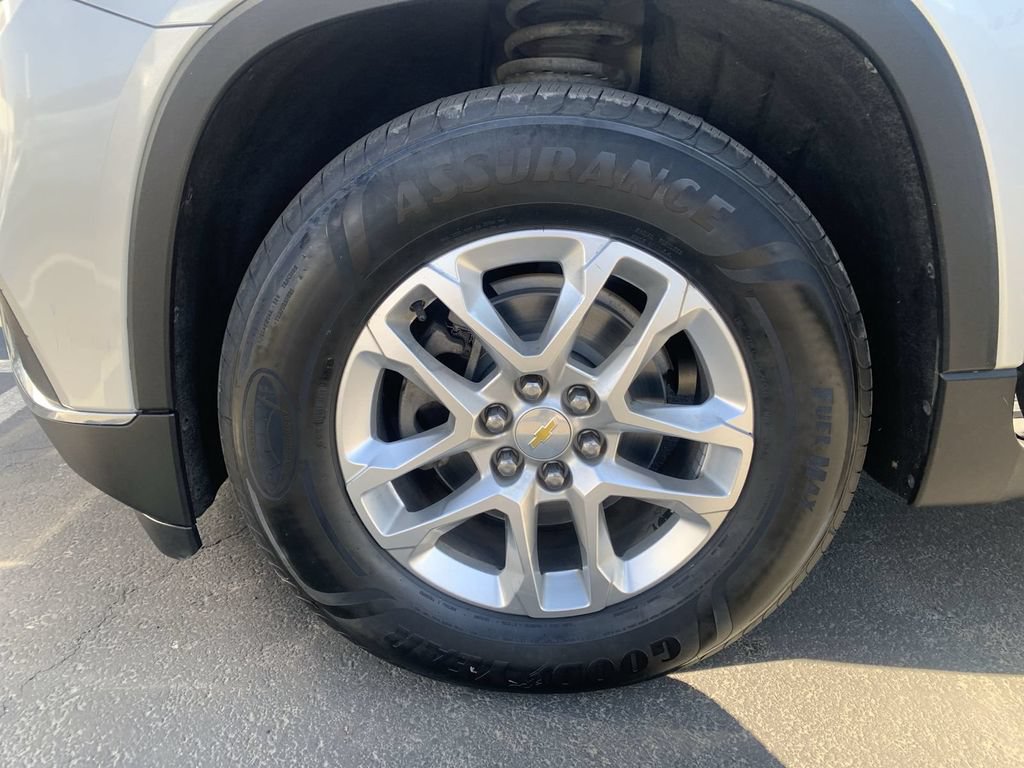 Certified 2020 Chevrolet Traverse LT FWD image 31