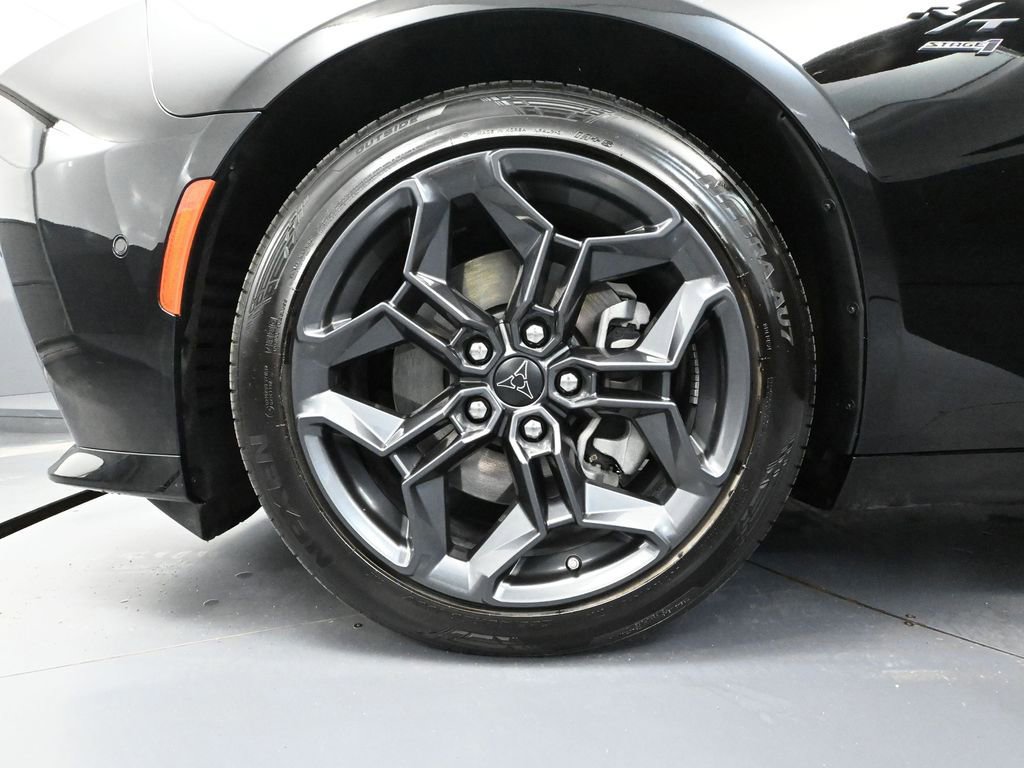 Used 2025 Dodge Charger R/T w/ Quick Order Package 25M R/T AWD/4WD image 17