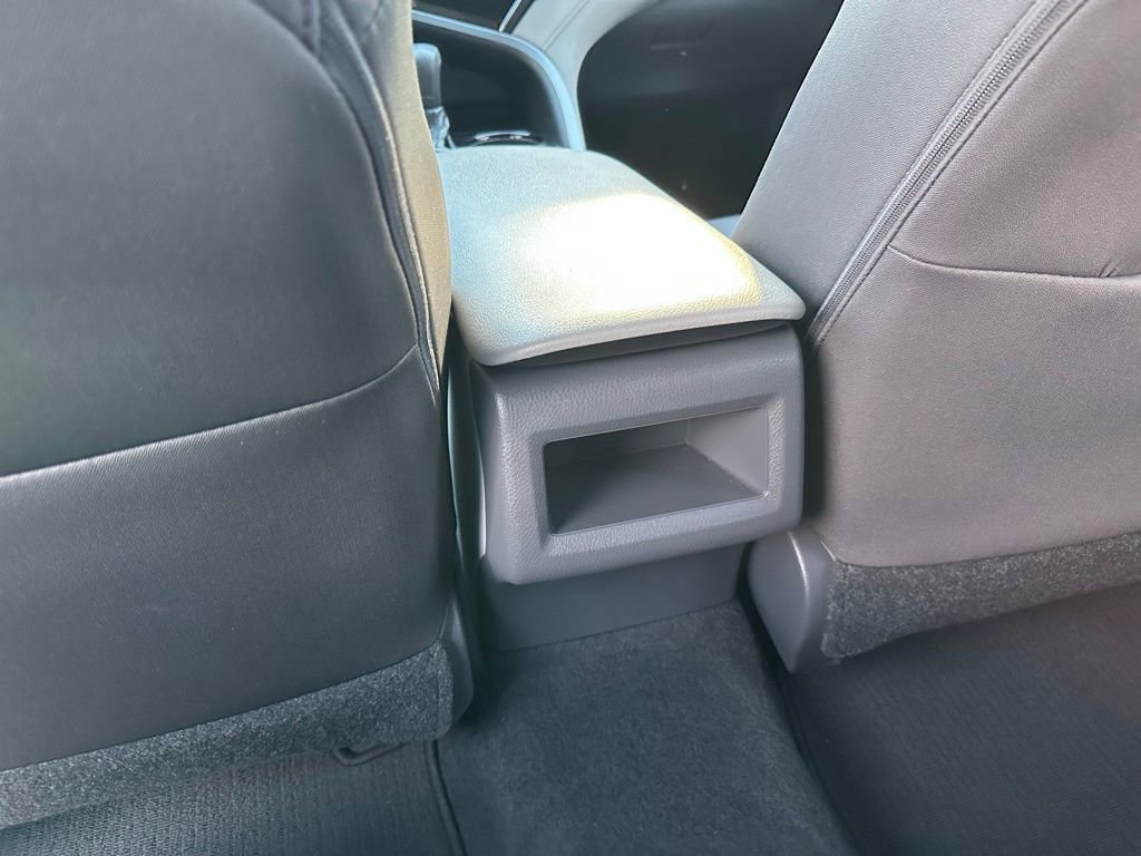 Used 2018 Toyota Camry L image 22