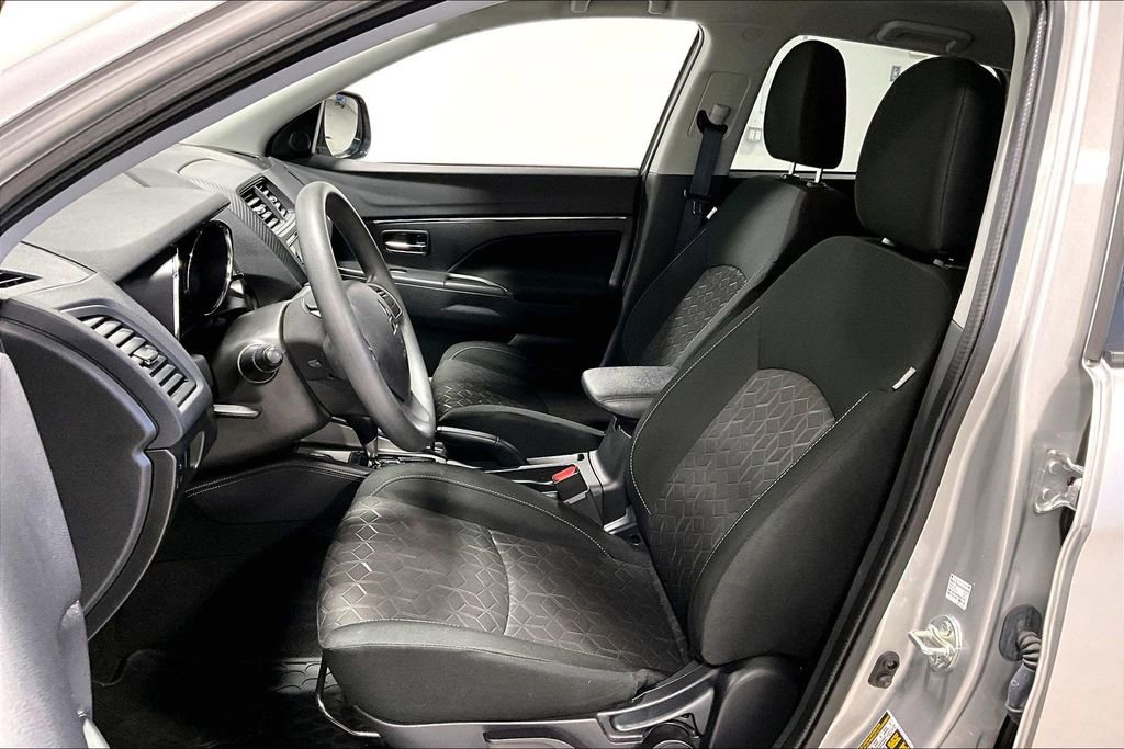 Used 2024 Mitsubishi Outlander Sport ES image 33