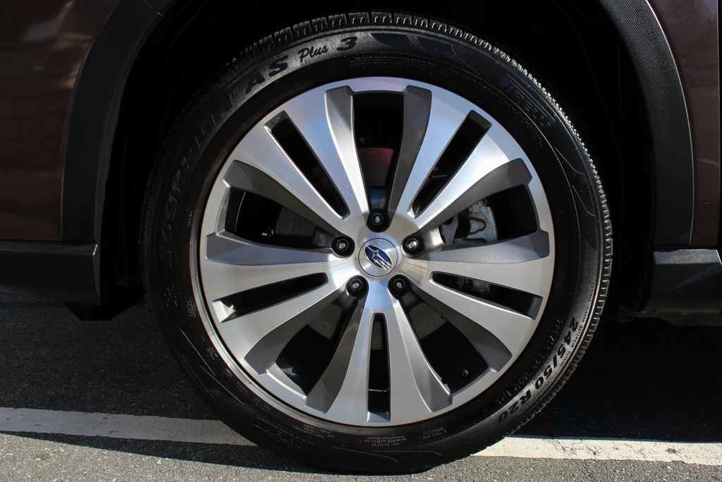 Used 2019 Subaru Ascent Limited image 39