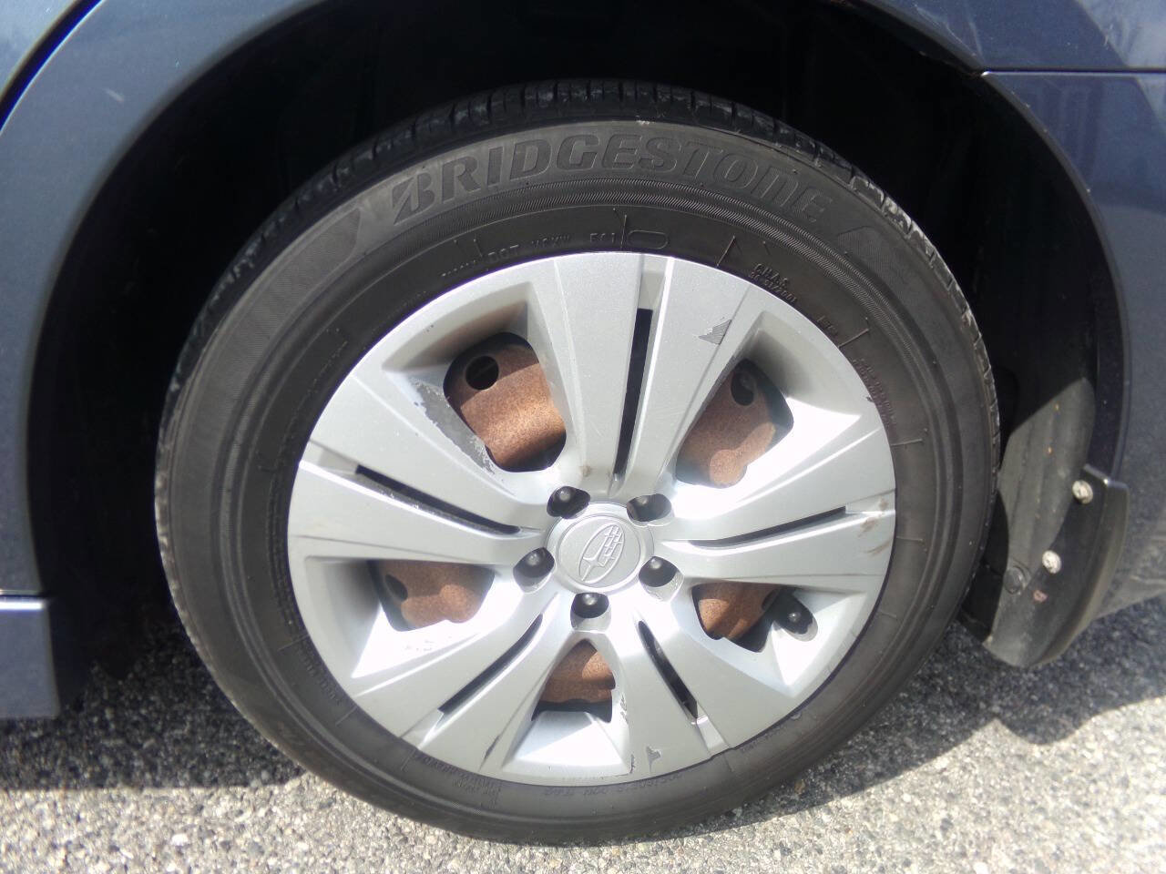 Used 2013 Subaru Legacy 2.5i AWD/4WD image 29