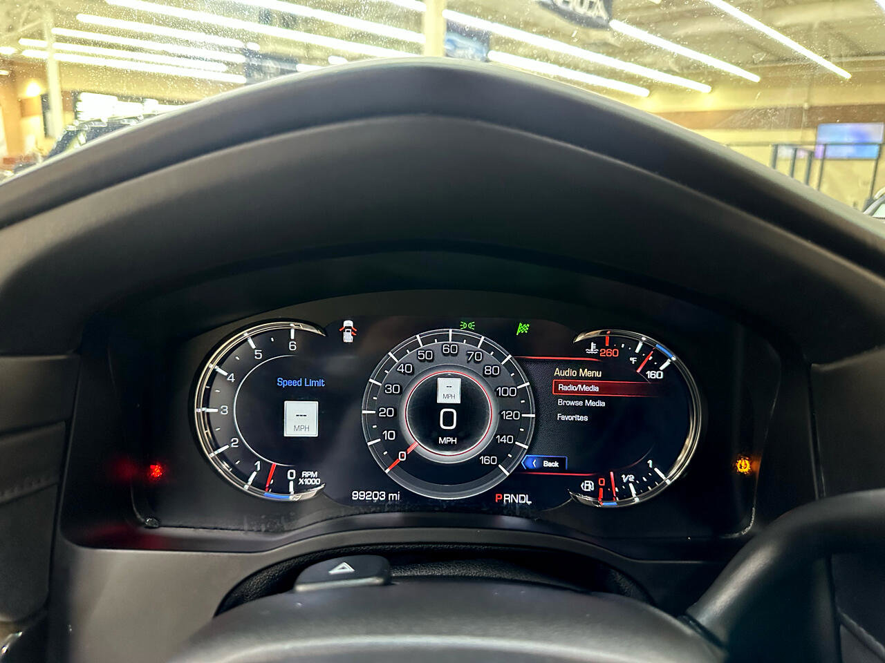 Used 2017 Cadillac Escalade Platinum image 26