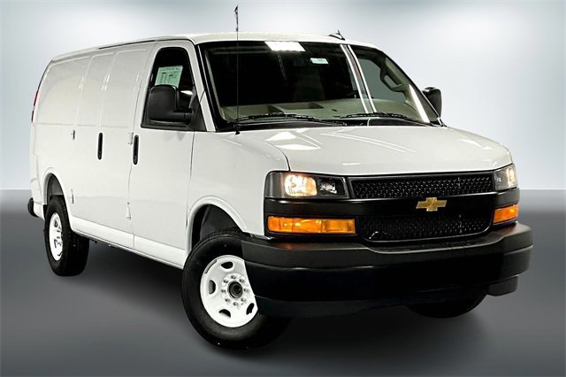 New 2025 Chevrolet Express 3500 w/ Driver Convenience Package image 1