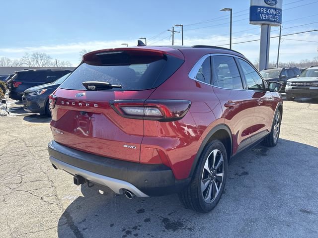 Certified 2023 Ford Escape Platinum w/ Class II Trailer Tow Package AWD/4WD image 4
