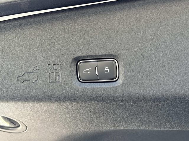 New 2026 Lincoln Navigator Black Label AWD/4WD image 13