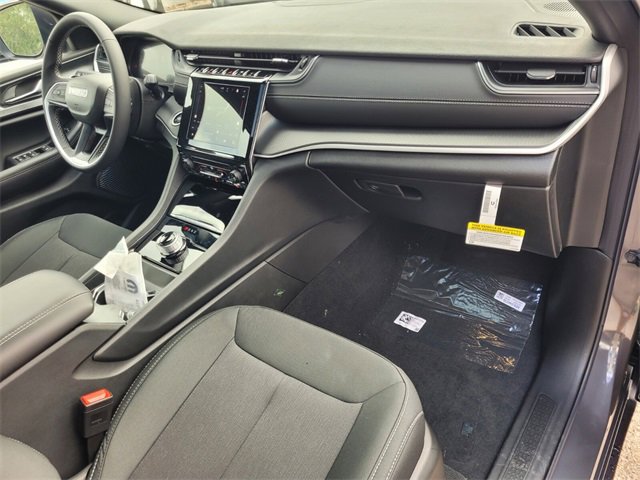 New 2025 Jeep Grand Cherokee Laredo X image 18