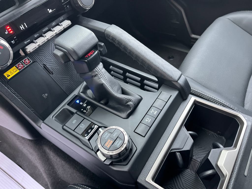 Certified 2025 Toyota 4Runner TRD Off-Road Premium image 28