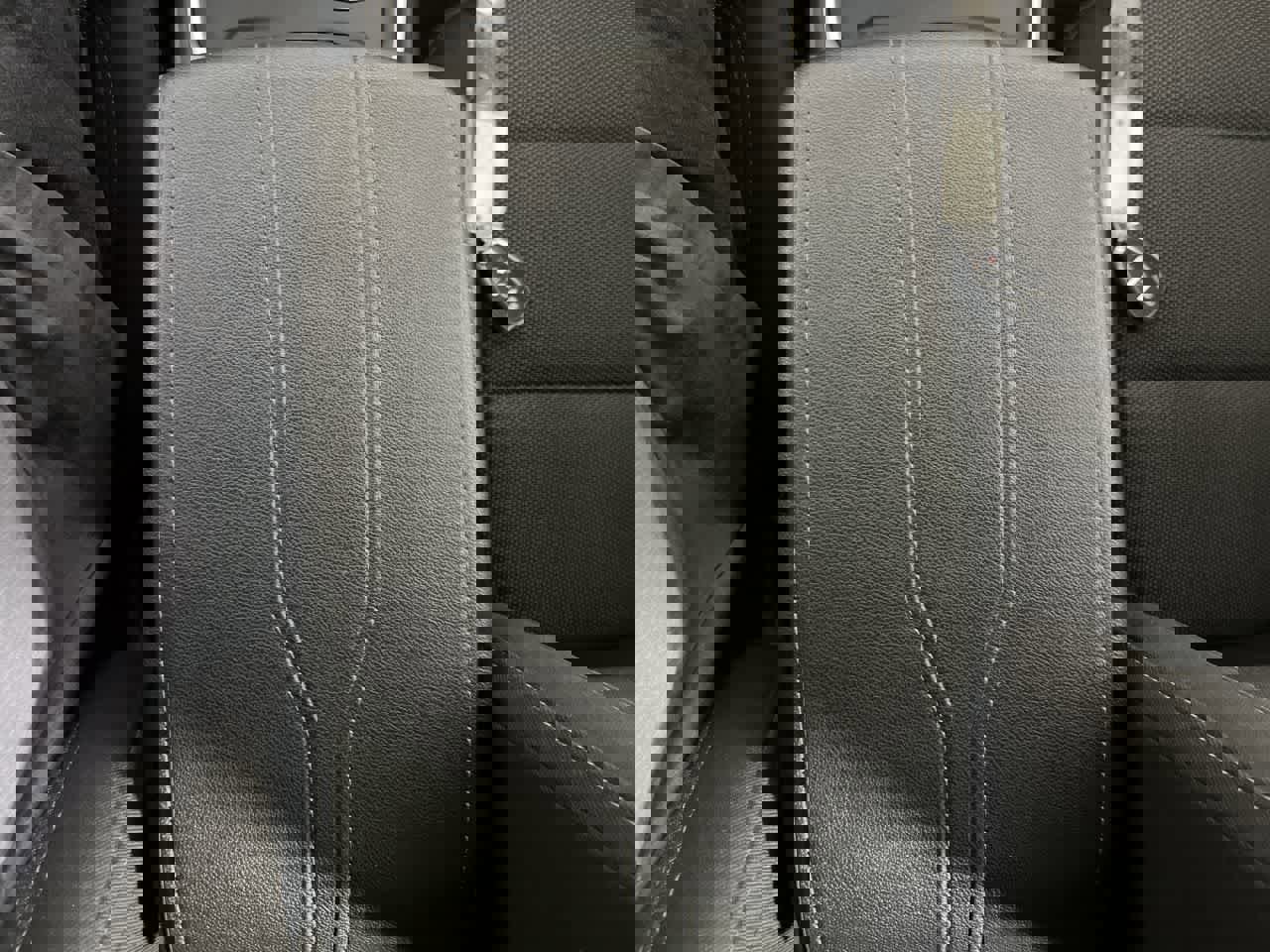 Used 2022 Chevrolet Traverse LT image 22