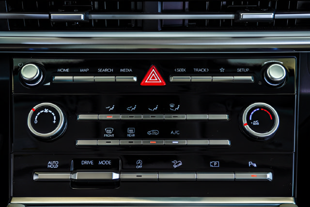 Certified 2026 Hyundai Santa Fe SE FWD image 21