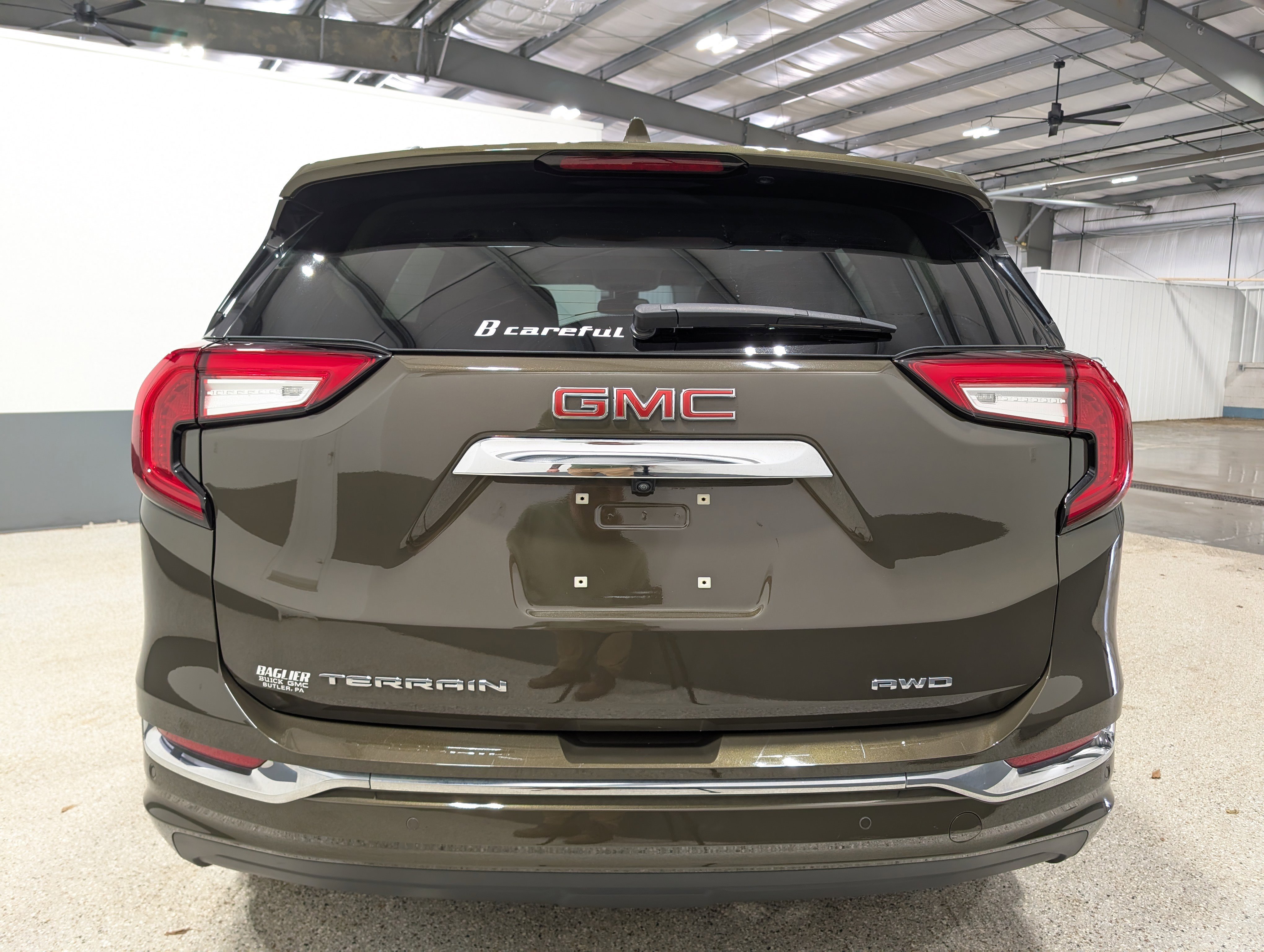 Used 2023 GMC Terrain Denali w/ Denali Premium Package image 4