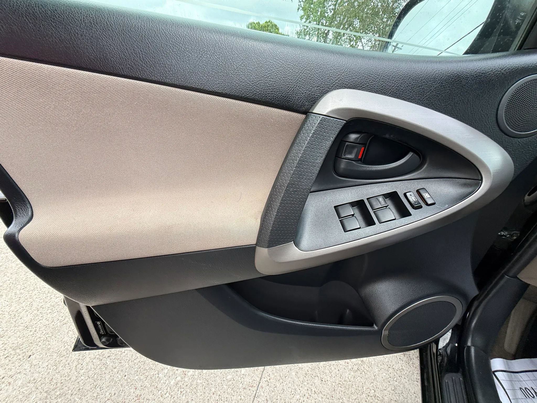 Used 2007 Toyota RAV4 Limited FWD image 19