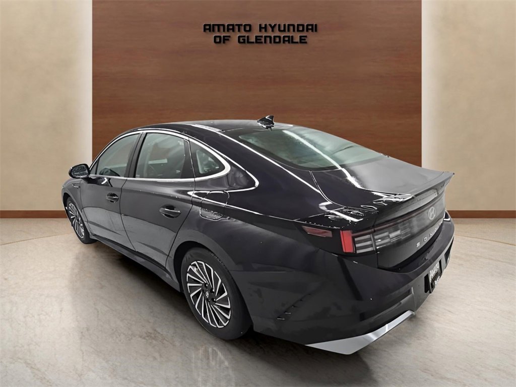 Certified 2025 Hyundai Sonata SEL image 4