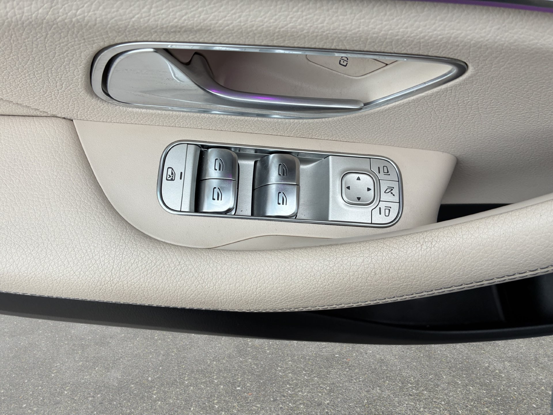 Certified 2025 Mercedes-Benz GLE 580 4MATIC image 27