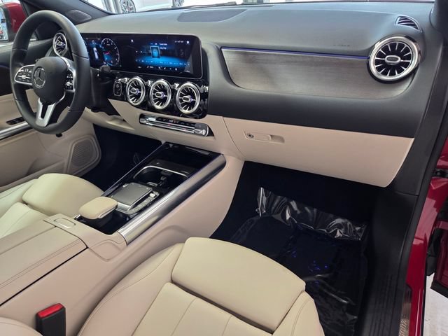 Used 2021 Mercedes-Benz GLA 250 4MATIC image 21