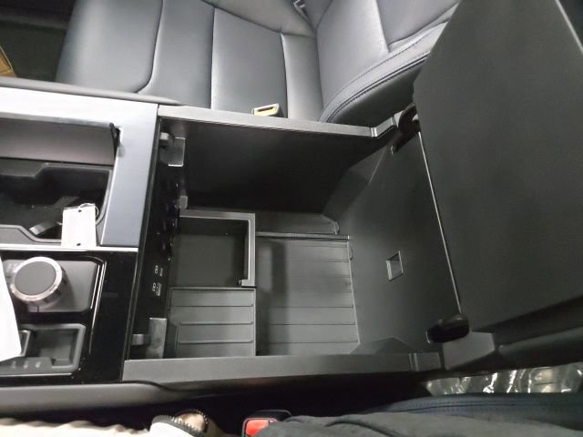 New 2026 Toyota Sequoia Platinum AWD/4WD image 32