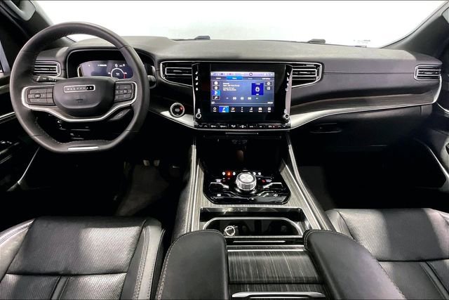 Used 2023 Jeep Wagoneer Series III w/ Premium Group I image 7