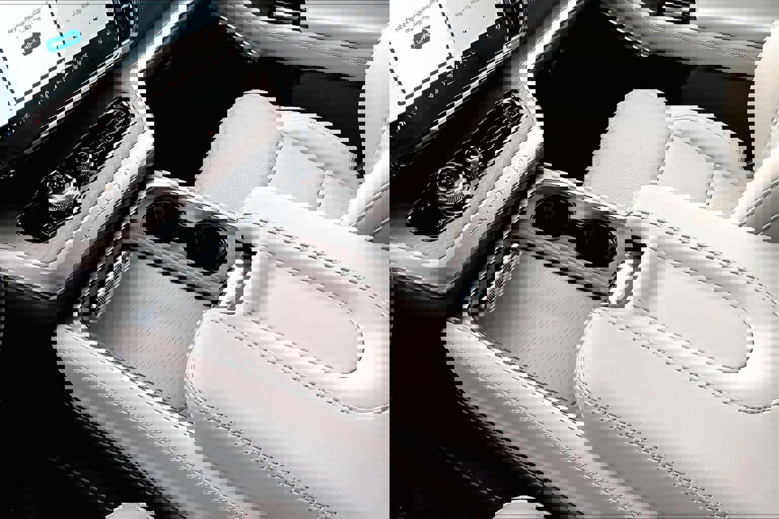 Used 2025 Ford Expedition Max Platinum image 16