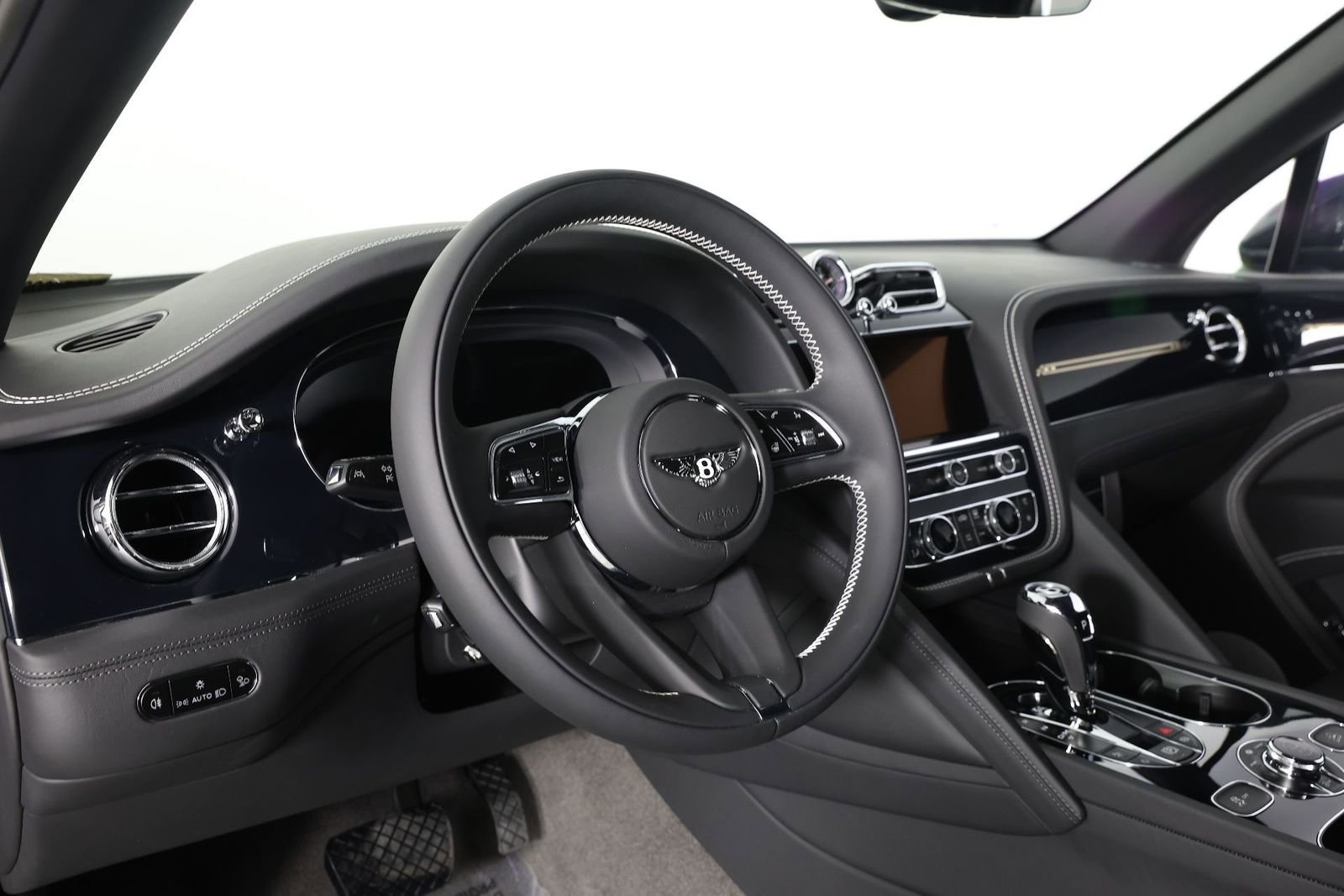 New 2025 Bentley Bentayga Extended Wheelbase image 19