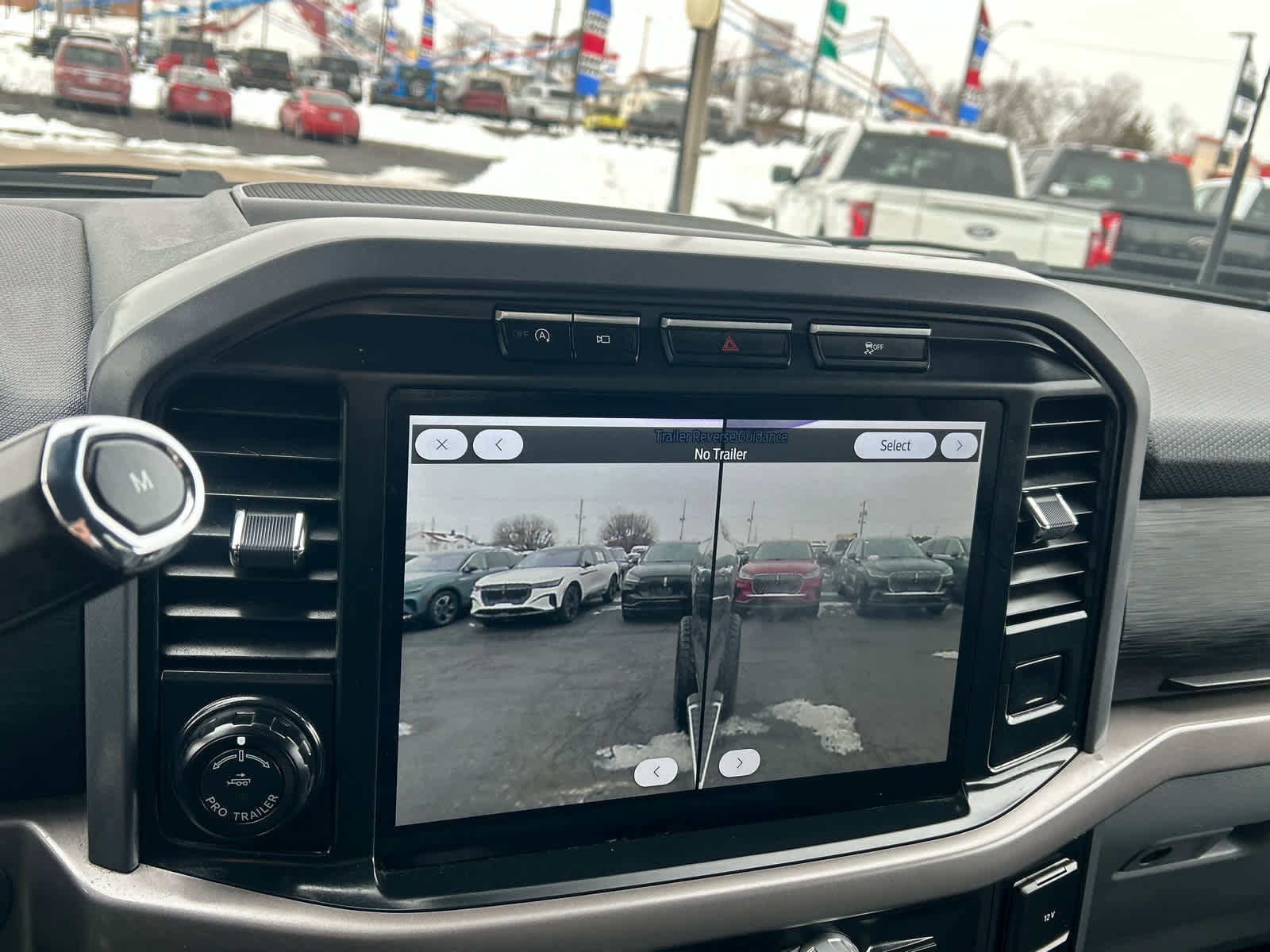 Used 2024 Ford F150 XLT AWD/4WD image 30