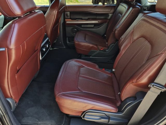 Used 2024 Ford Expedition Limited RWD image 10
