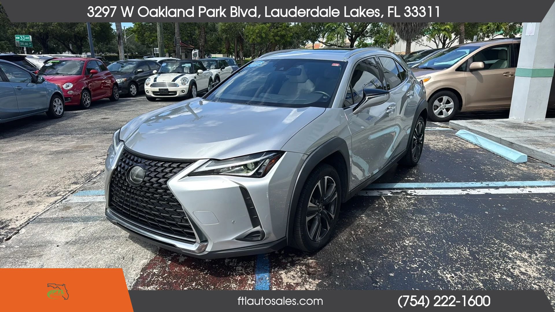 Used 2019 Lexus UX 200 w/ Premium Package FWD image 5