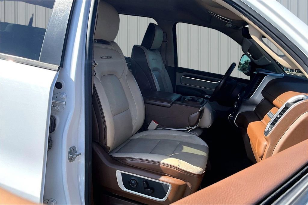 Used 2021 RAM 1500 Laramie w/ Off Road Group AWD/4WD image 17