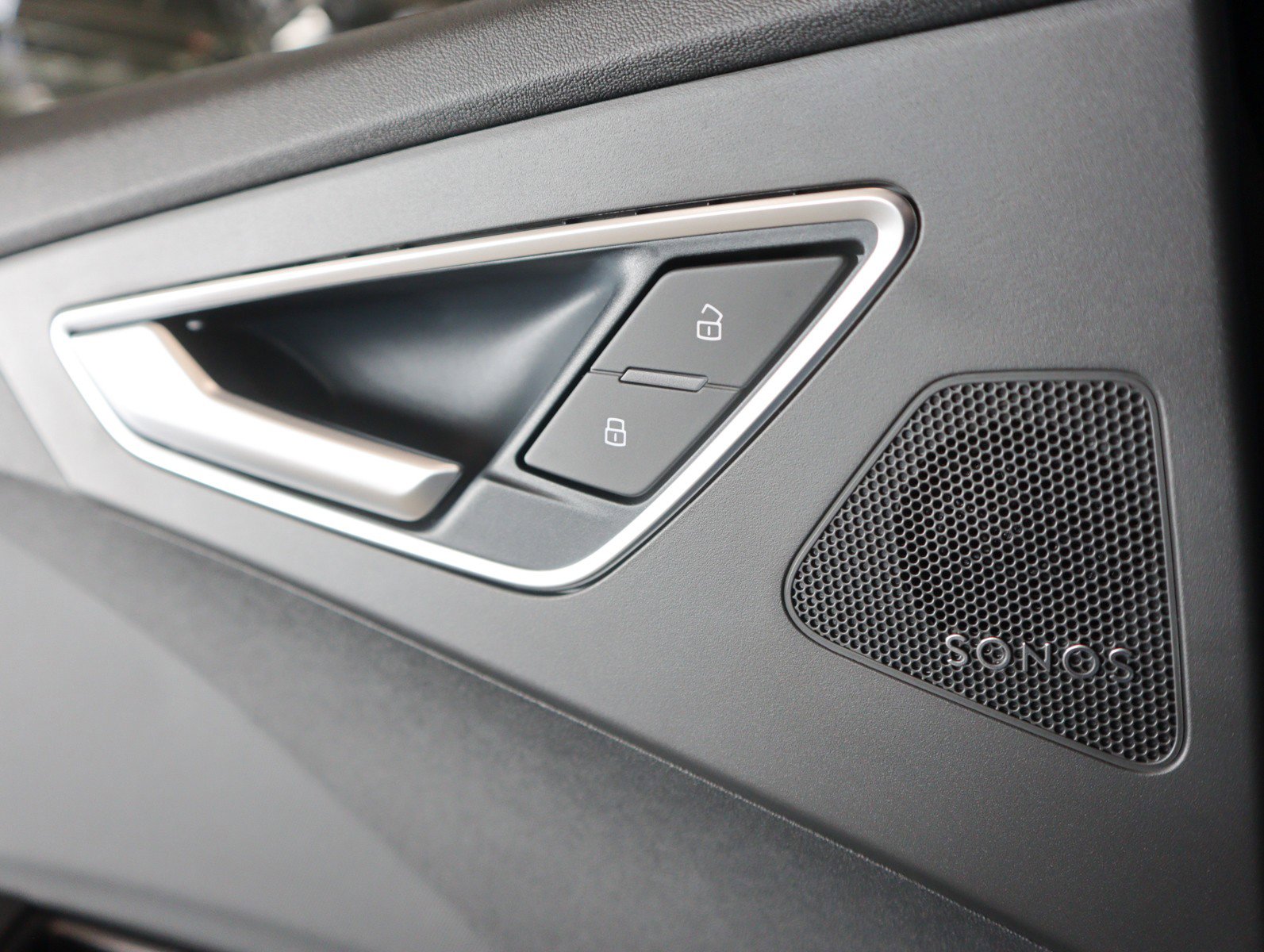 Used 2025 Audi Q4 e-tron Prestige w/ Sport Package image 24