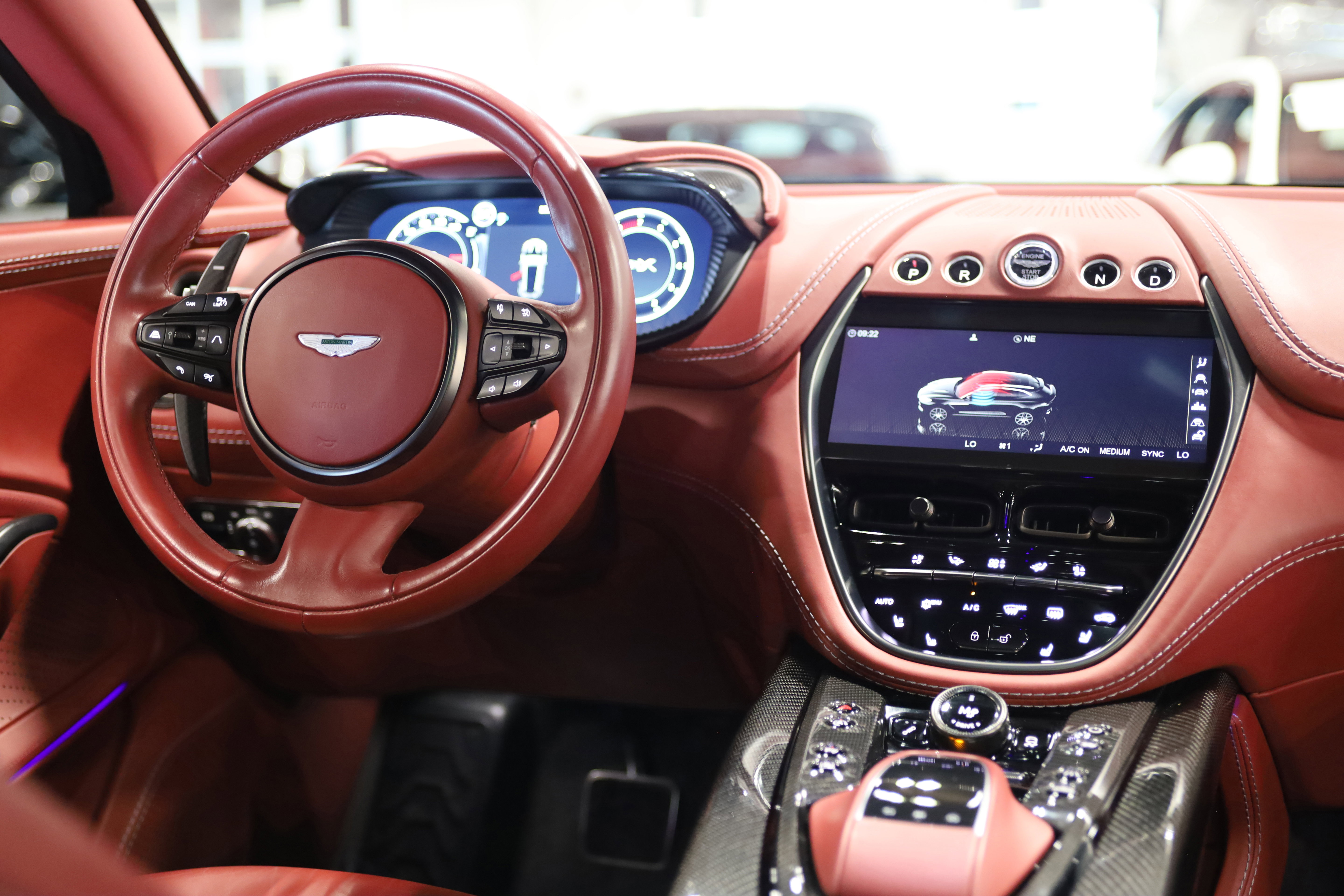 Used 2023 Aston Martin DBX 707 AWD/4WD image 32