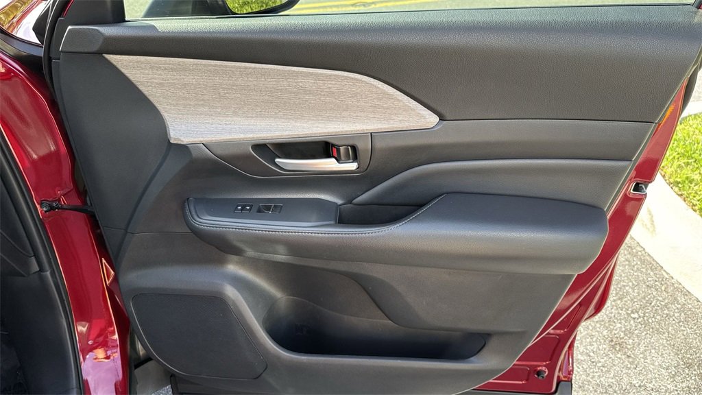 Used 2024 Toyota Grand Highlander FWD image 44