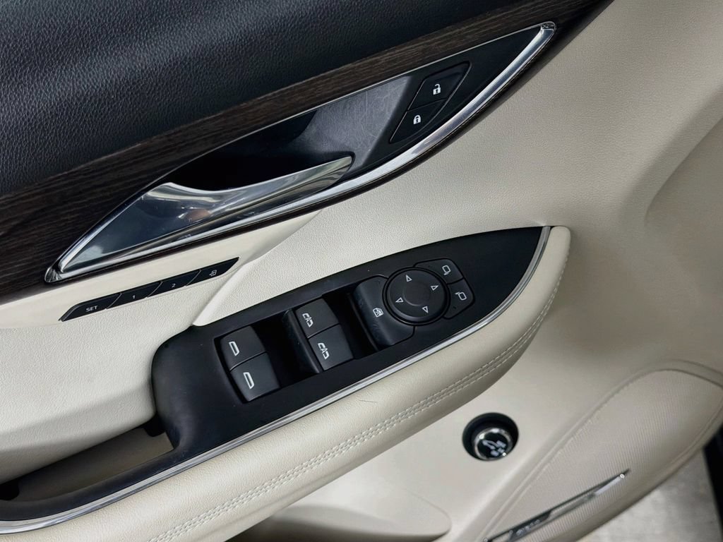 Used 2023 Buick Envision Avenir AWD/4WD image 18