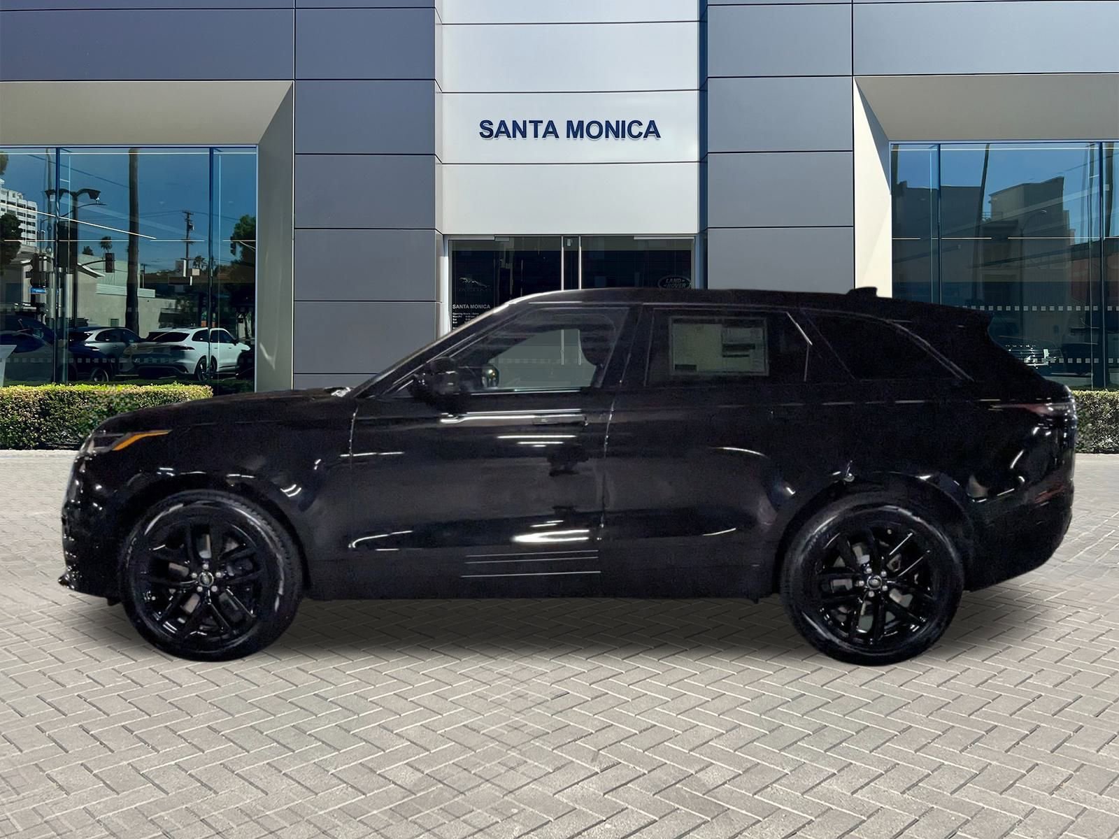 New 2026 Land Rover Range Rover Velar Dynamic SE image 5