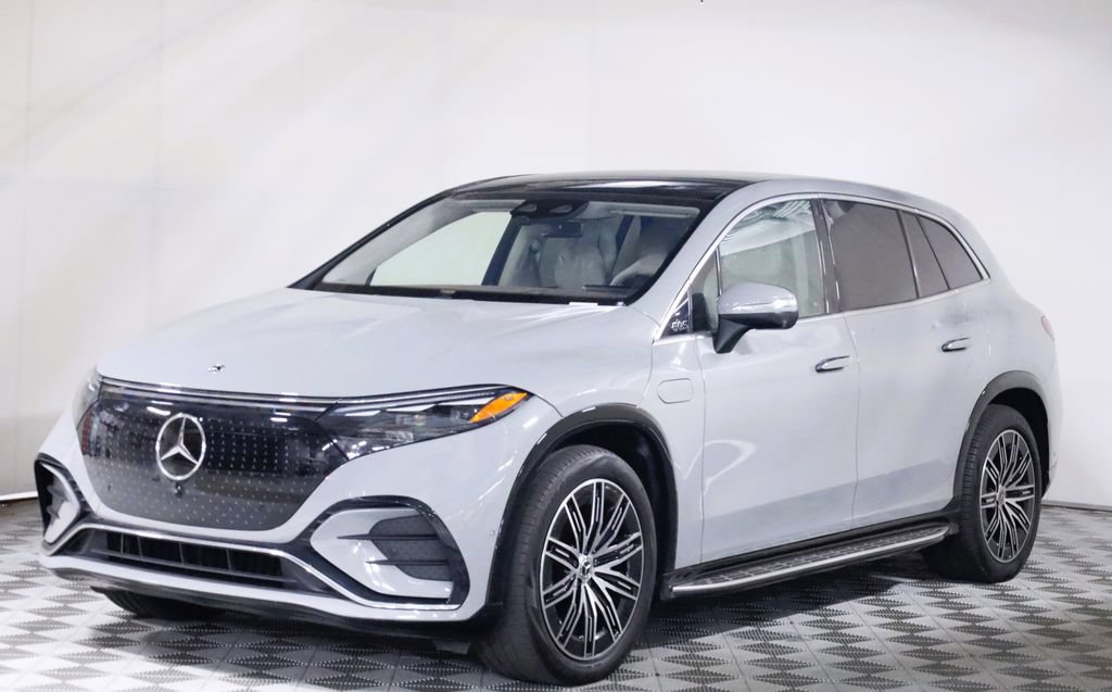 Used 2023 Mercedes-Benz EQS 450+ 4MATIC SUV image 3