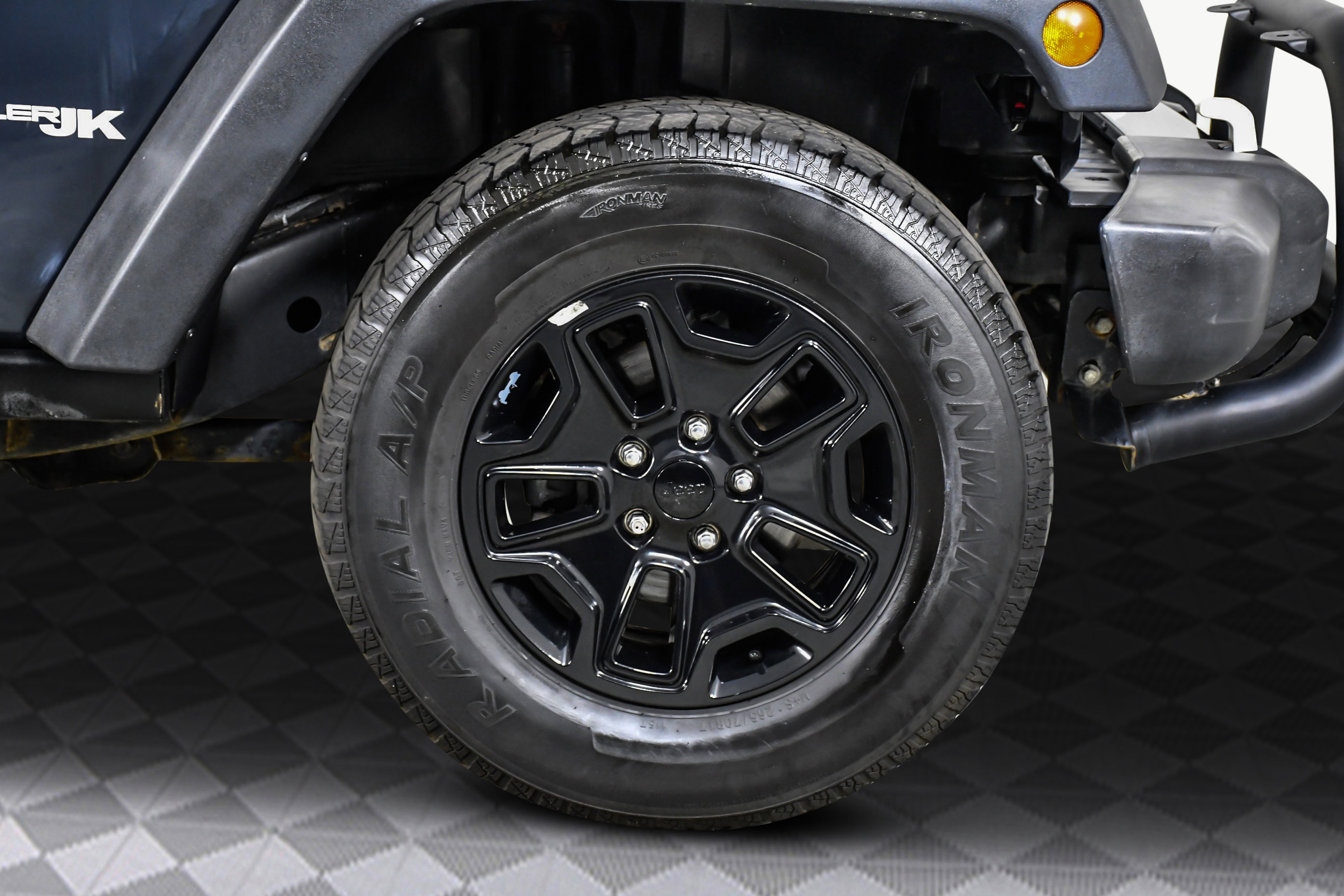 Used 2018 Jeep Wrangler Sport image 26