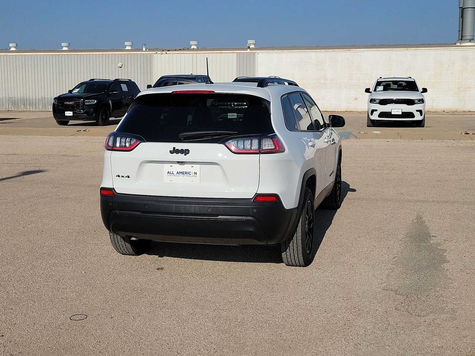 Used 2023 Jeep Cherokee Altitude Lux AWD/4WD image 8